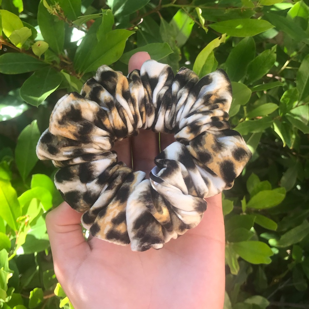 Cheetah/Leopard Print Scrunchie